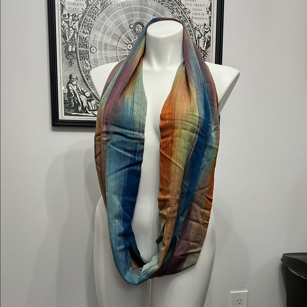 Orvis Scarf Muti Color Like New